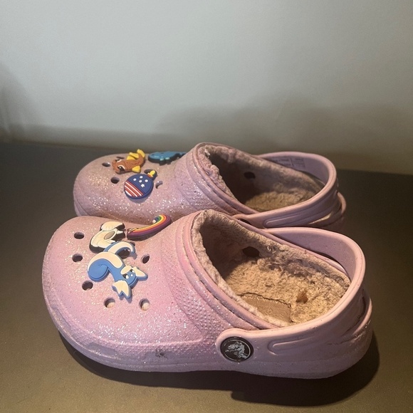 Crocs glitter faux fur toddler size 11 - Picture 1 of 5